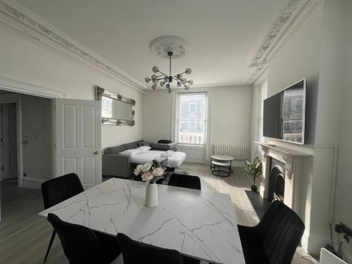 London Apartment - Chalk farm station