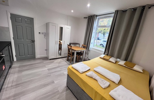 London, Palmers Green, Wood Green, Southgate