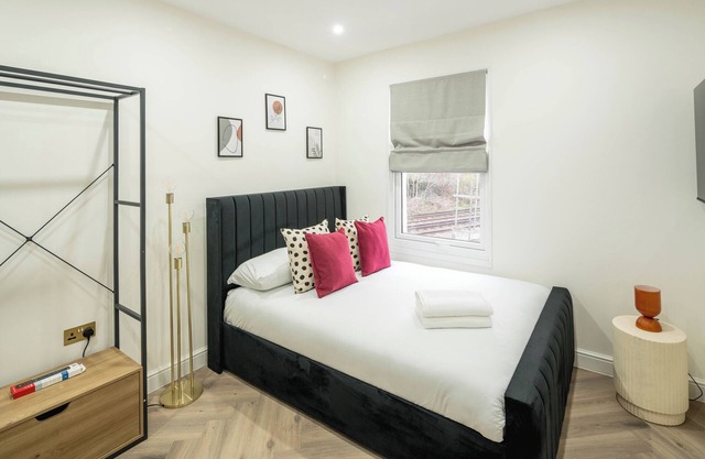 London Studio 4