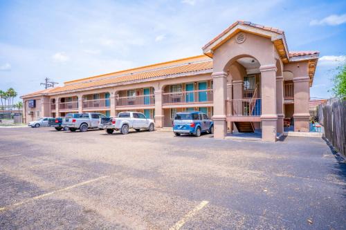 Lone Star Inn & Suites by OYO Harlingen TX