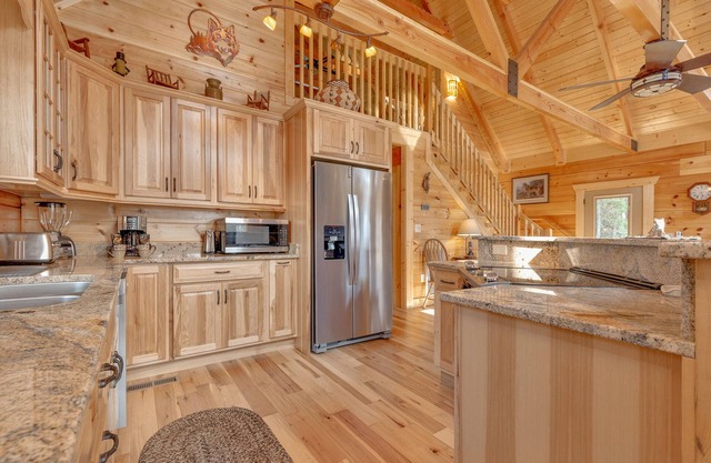 Lone Wolf Lodge by Jackson Mountain Rentals