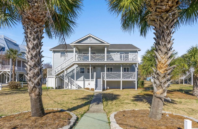 Long Bay Duplex Upper Unit by the Beach
