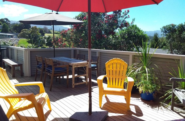 Long Bay Hideaway - Close to Beach-Boat Ramp-Walks. Internet/Sky/Pet Friendly.