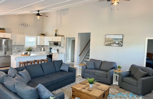 LONG POINT - HERONS LANDING sleeps 8-12 beach/bird watch