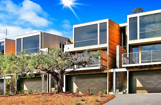 Long Point Living - Fantastic Water Views