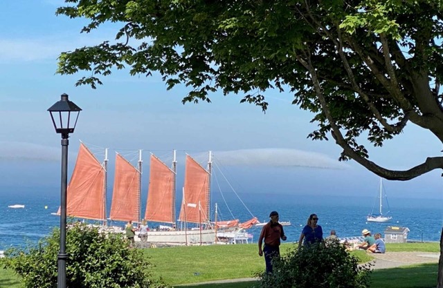 Long Pond View - high-end elegance overlooking Long Pond