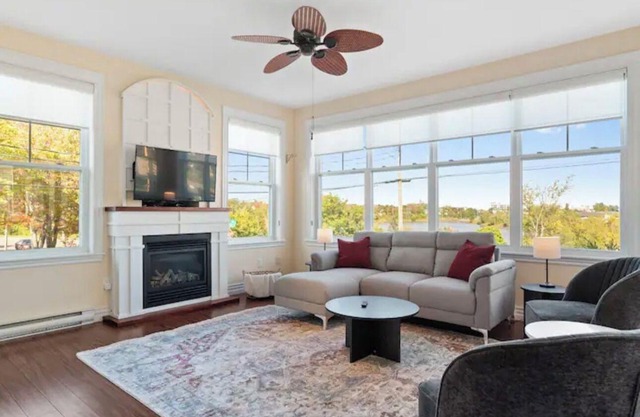 Long Stay Available-Lovely 2 Bed w/ Office