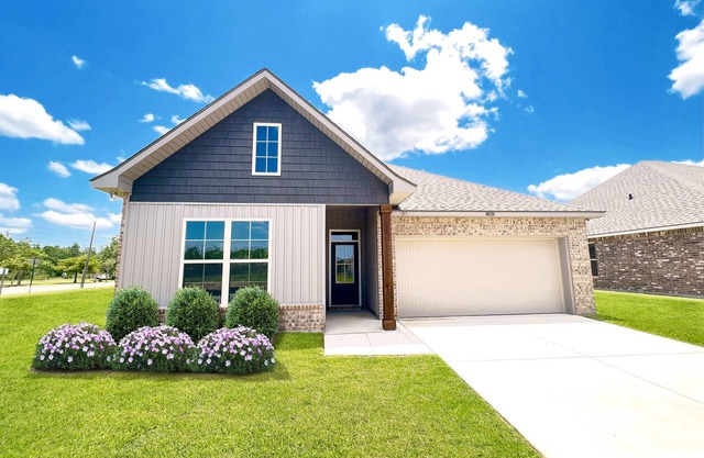 Long Term Corporate Home in Beautiful Gulfport, MS