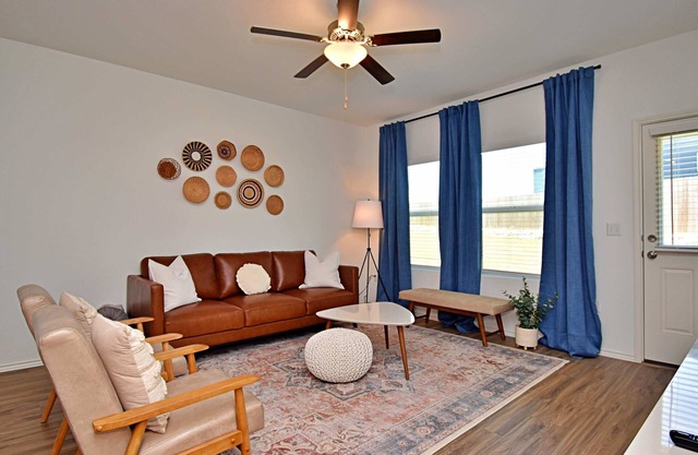 Long-term Stays | Family-friendly | Communal pool!