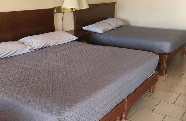 Longhorn Ranch Motel - Standard Room