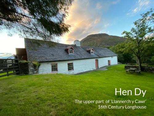 Longhouse - Hen Dy