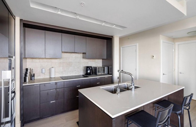 Lonsdale Quay Flat in North Vancouver