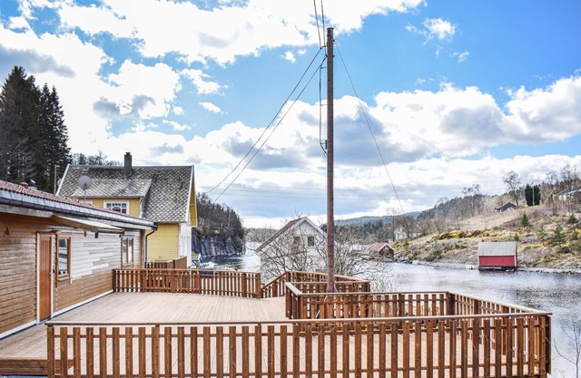 Alojamiento de 2 habitaciones en Nedstrand