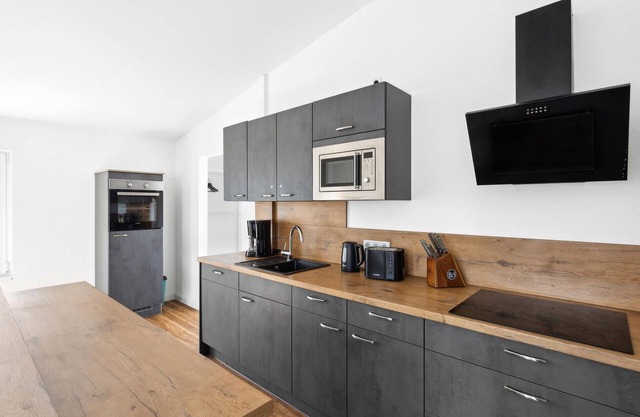 Look forward to a wonderful break in this luxurious vacation apartment close to lots of activities.