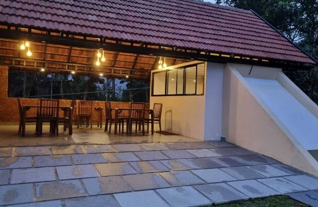 Looking for an Ayurvedic holiday at the lap of Kerala's green haven "Wayanad".