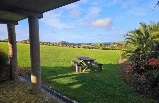 Lookout at Pataua South, 5 minutes from the beach. Space to play.