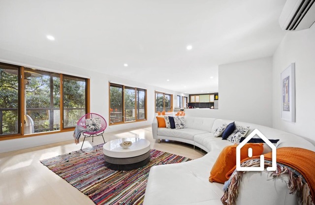 Lookout & Sea - Beachfront Bliss in McCrae