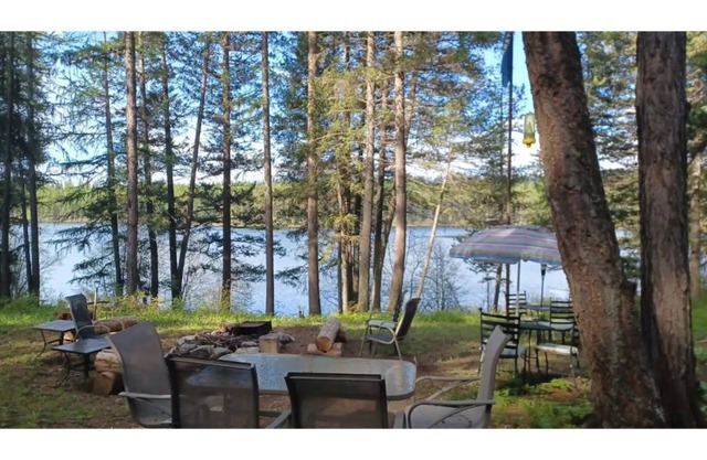 Loons Nest Cabin 3 / 2 Twins