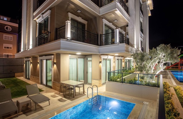 Loovox Suites