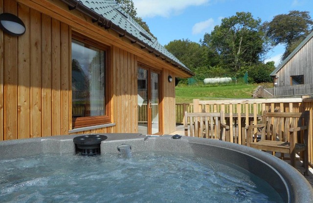 Lord Galloway 36 with Hot Tub