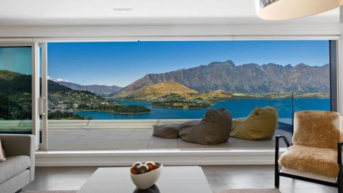 Lordens Penthouse- Hot Tub- BBQ- Gas Fire