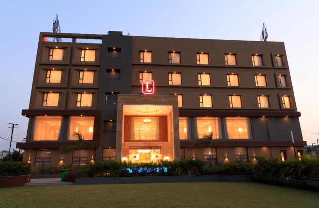 Lords Eco Inn Jamnagar - Apple Gate