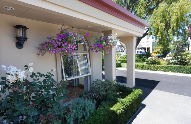 Lorenzo Motor Lodge