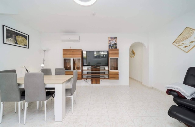 Los Alcazares - Modern Apartment - 3 Beds - 2 Bath