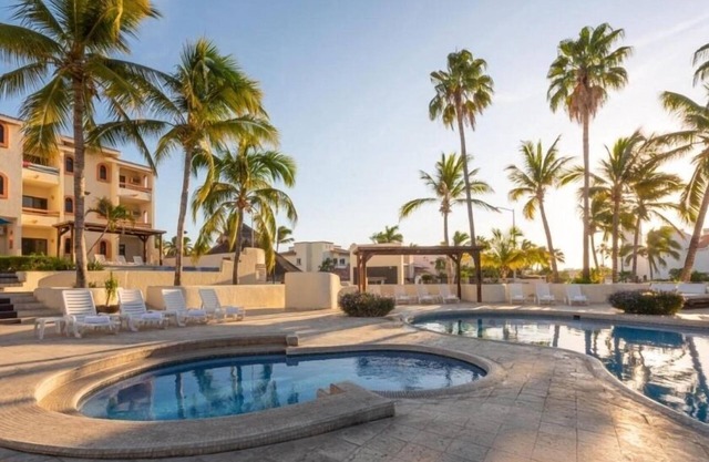 Los Cabos Cozy Studio Near Beach for Weekend Getaway