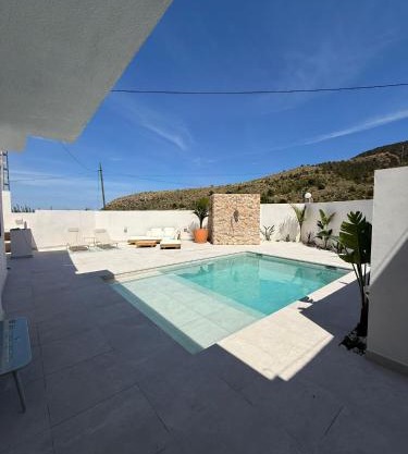 Los Chopos, Tranquil Rural Paradise with Private Pool & Outdoor kitchen