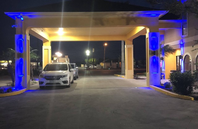 Los Fresnos Inn and Suites