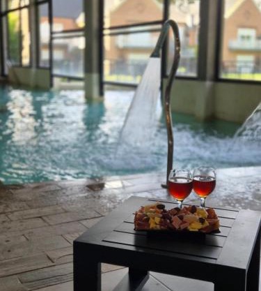 Los Robles Apart Hotel