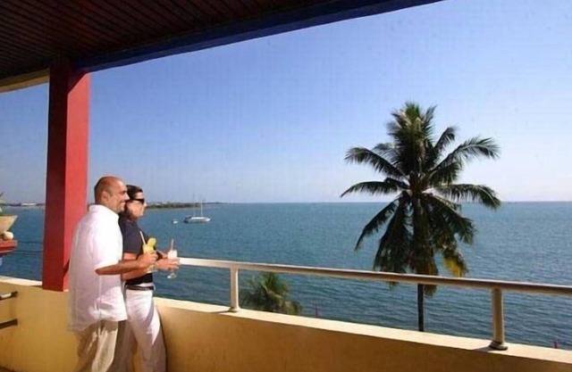 Losari Beach Inn