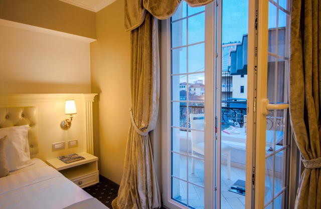 Lot Boutique Hotel