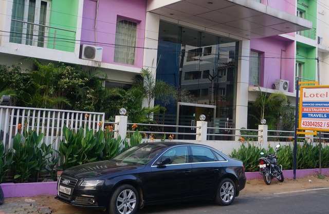 Lotels Hotel