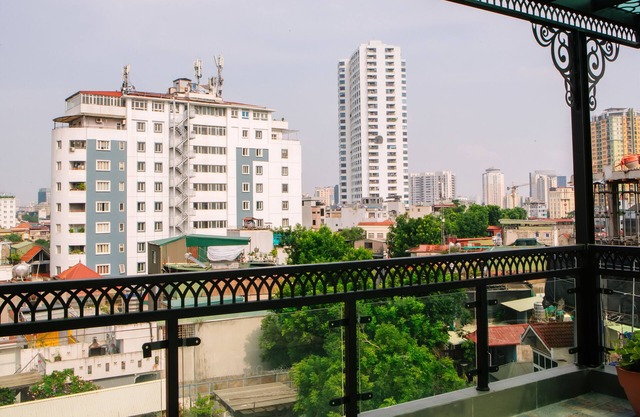 Lotus Land Apartment