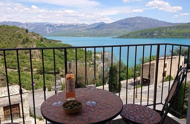 Casa de pueblo con vistas impresionantes de Lac Ste Croix