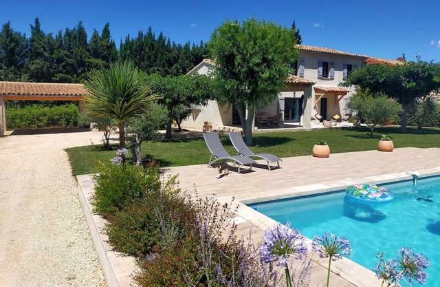 Lou Mazet provençal à Eygalières - Private swimming pool
