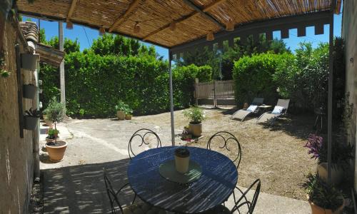 Lou Pitchoun Cabanoun à Eygalières "2-3 Personnes"