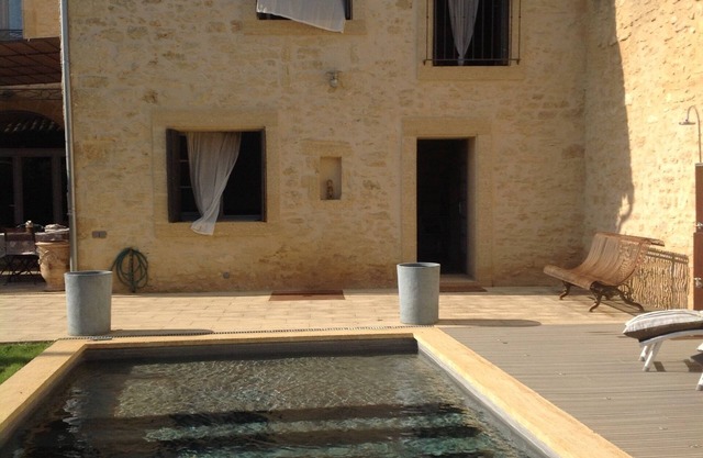 Loue maison dans le Gard - 1 chambre, 2 couchages - Castillon-du-Gard (30)