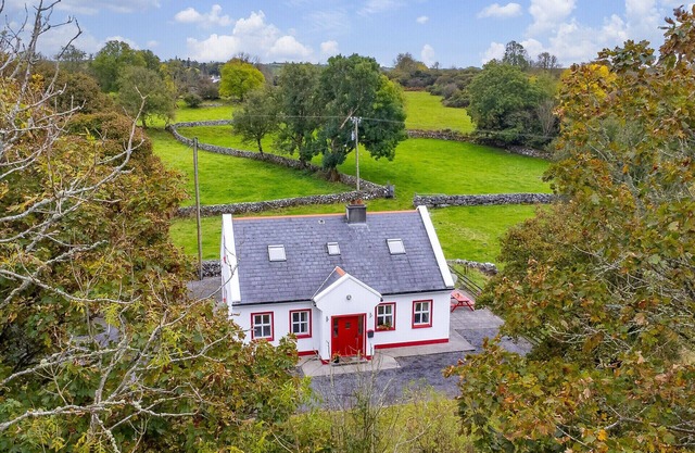 Lough Mask Fishing Cottage - For family or groups