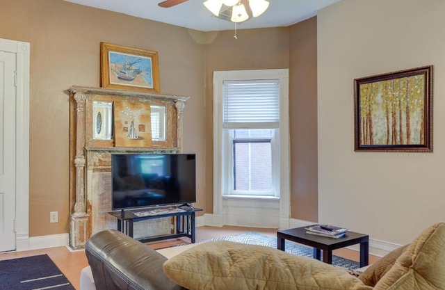 Louisville Apartment about 2 Mi to Downtown and Derby!