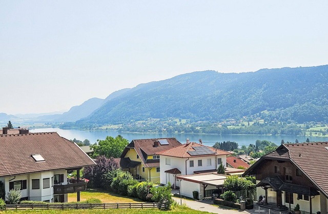 Lovely apartment in villa for 6 people with WIFI, TV, terrace, pets allowed and parking