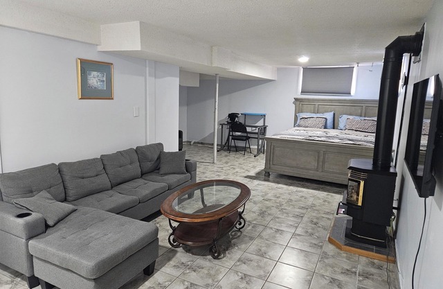 Lovely 1 bed accomodation in a quiet environment.