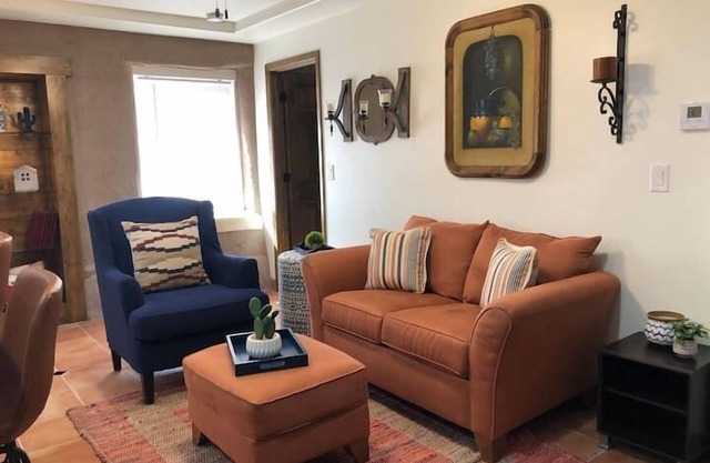 Lovely 1-Bedroom Adobe Escape
