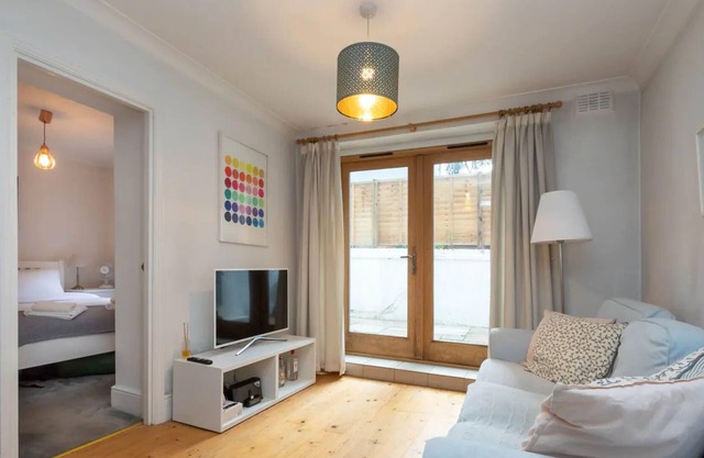 Lovely 1 Bedroom Apartment in Colourful Notting Hill
