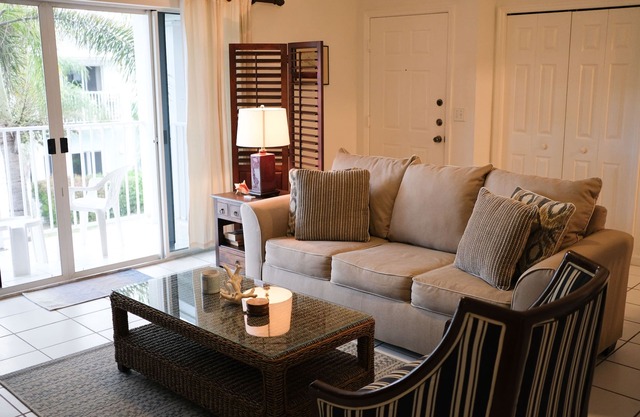 Lovely 1 bedroom Loft located on Beach Property