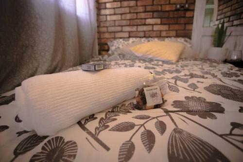 Lovely 1-bedroom Garden Cottage