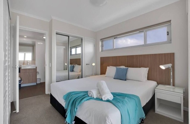 Lovely 1-bedroom in the Heart of Mackay w/ Pool