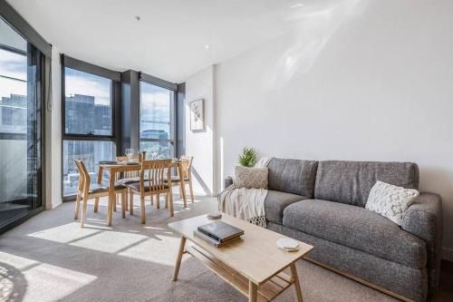 Lovely 1 bedroom with free parking on premises - 00209